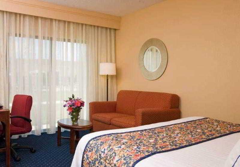 Hotel Courtyard By Marriott Minneapolis-st. Paul Airport Mendota Heights
