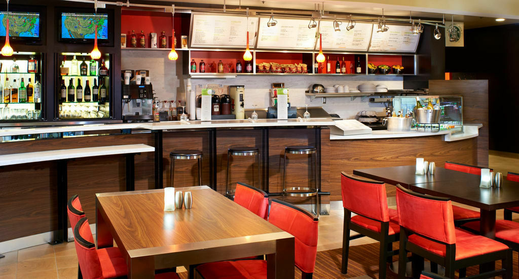 Courtyard By Marriott Minneapolis-st. Paul Airport Hotel